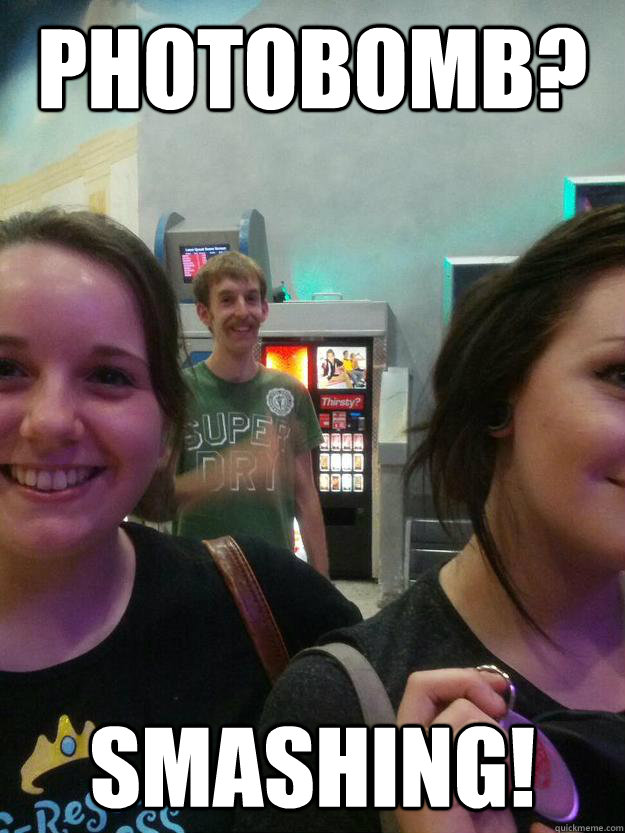 photobomb smashing - Thornberrybomb